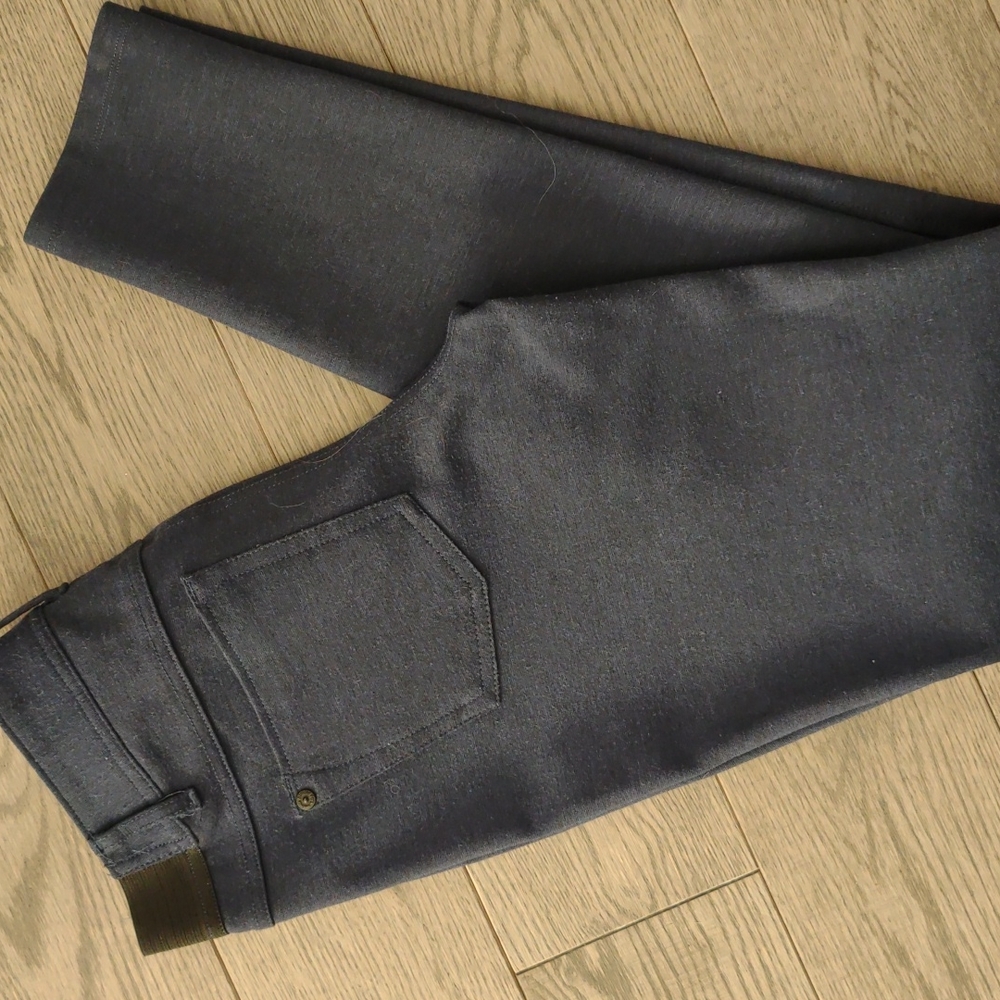 SKINNY PANT BY VERA WANG